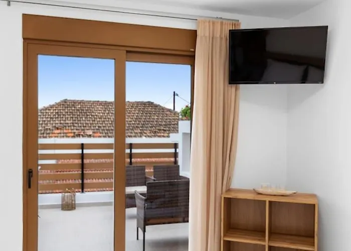 Vastekahouse Charaki